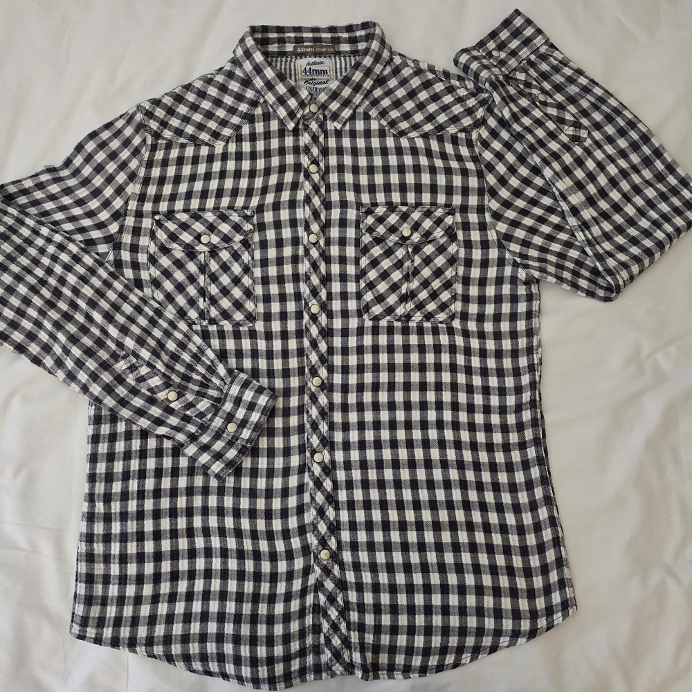 44MM XL Men's Black and White Checkered Shirt With Snap Buttons